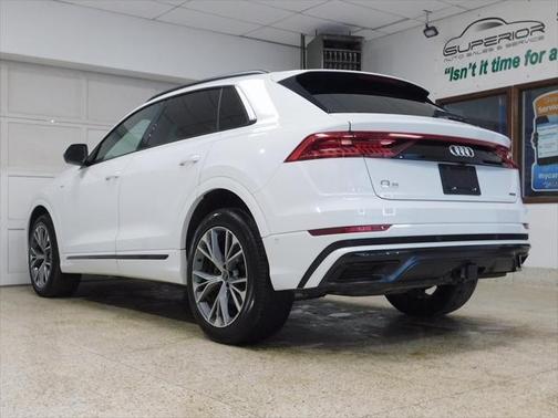 2023 Audi Q8 55 Premium Plus
