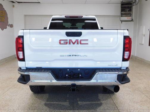 2024 GMC Sierra 2500 SLE