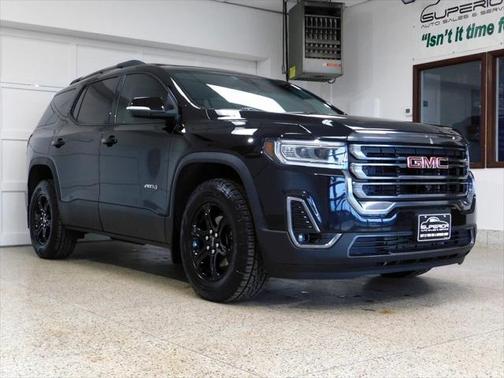2023 GMC Acadia AWD AT4