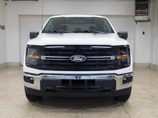 Oxford White 2024 Ford F-150 XLT
