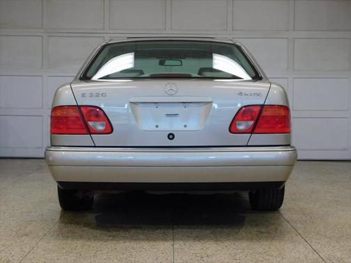 1999 Mercedes-Benz E-Class AWD