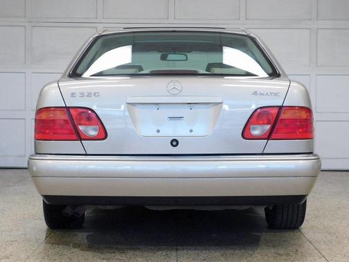 1999 Mercedes-Benz E-Class AWD