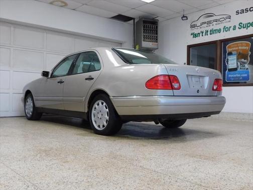 1999 Mercedes-Benz E-Class AWD