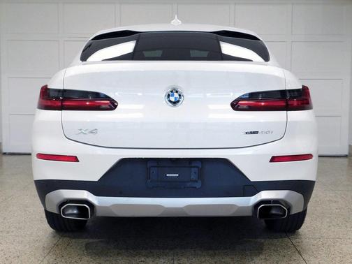 2022 BMW X4 xDrive30i