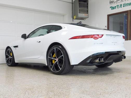 2015 Jaguar F-TYPE R