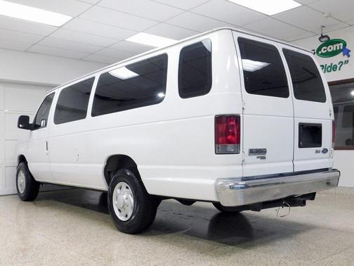 2009 Ford E350 Super Duty XLT