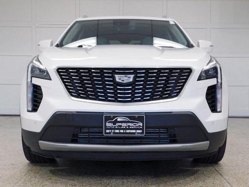2021 Cadillac XT4 Premium Luxury