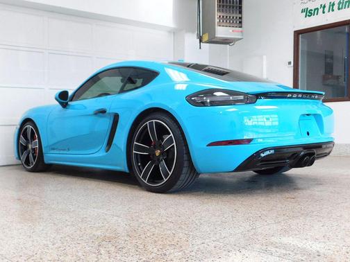Miami Blue 2017 Porsche 718 Cayman S