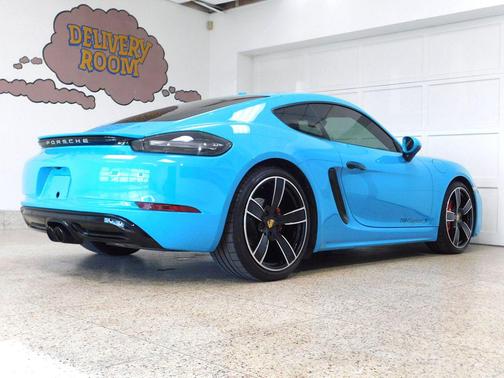 Miami Blue 2017 Porsche 718 Cayman S