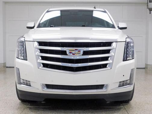 2015 Cadillac Escalade Luxury