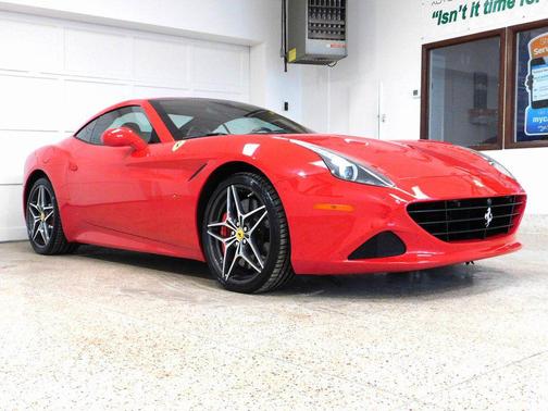 2016 Ferrari California T