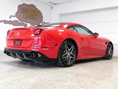 2016 Ferrari California T