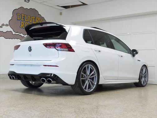 2022 Volkswagen Golf R 2.0T Manual