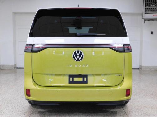 2025 Volkswagen ID. Buzz 1st Edition with 4MOTION
