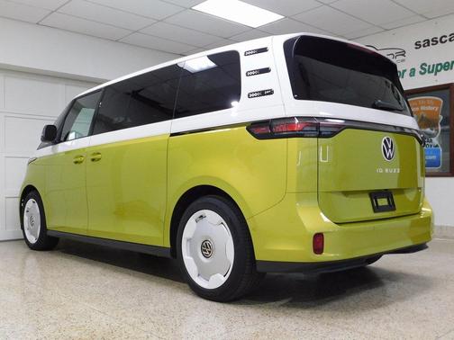 2025 Volkswagen ID. Buzz 1st Edition with 4MOTION