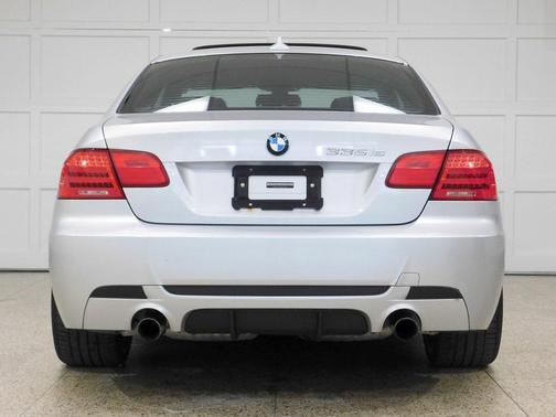 2011 BMW 335 335is