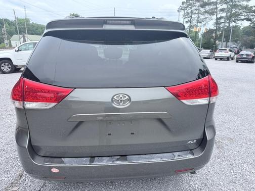 Gray 2012 Toyota Sienna XLE