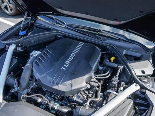 2025 Genesis G70 3.3T Sport Prestige