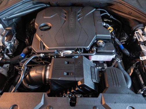 2026 Genesis GV70 2.5T