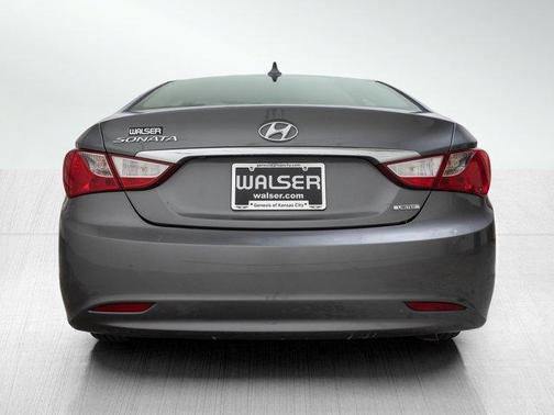 2011 Hyundai SONATA Limited