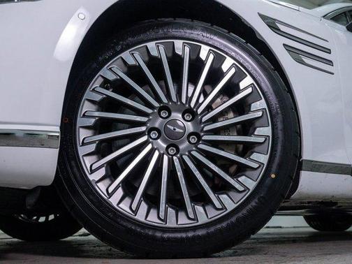 Alta White 2023 Genesis Electrified G80 Base