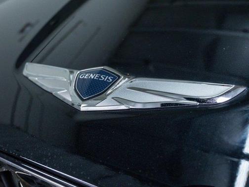 2022 Genesis GV70 2.5T