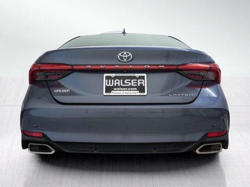 Harbor Gray Metallic 2019 Toyota Avalon Limited