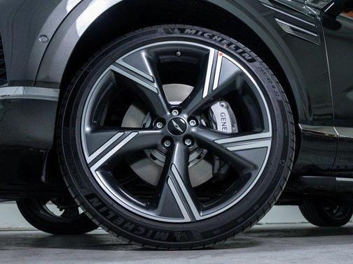 Makalu Gray 2026 Genesis GV80 3.5T Prestige