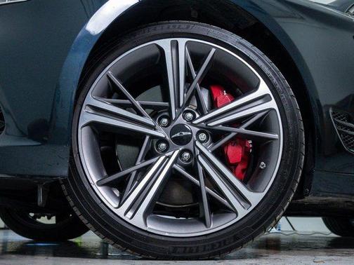 2024 Genesis G70 3.3T Sport Advanced