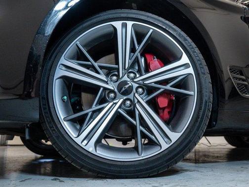 2025 Genesis G70 3.3T Sport Prestige