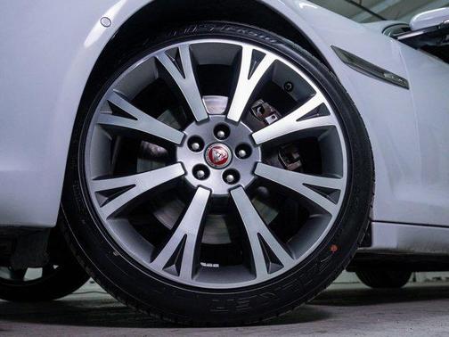 2017 Jaguar XJ XJL Portfolio