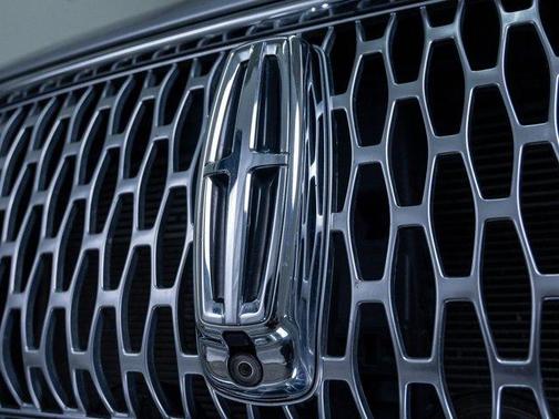 2020 Lincoln Nautilus Black Label