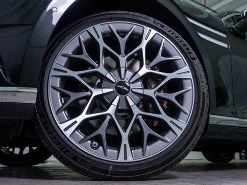 Vik Black 2026 Genesis G90 3.5T e-SC