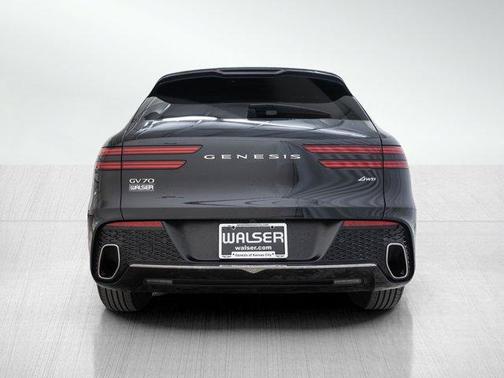 2024 Genesis GV70 2.5T