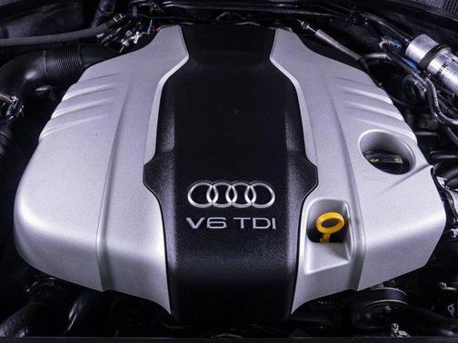 Daytona Gray Pearl 2015 Audi Q7 3.0 TDI Premium Plus