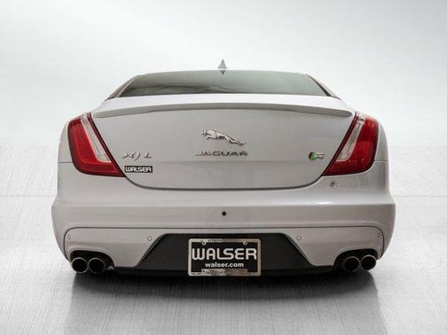 2016 Jaguar XJ LWB