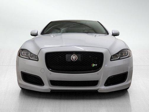 2016 Jaguar XJ LWB