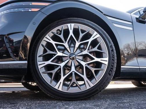 2024 Genesis G90 3.5T e-SC