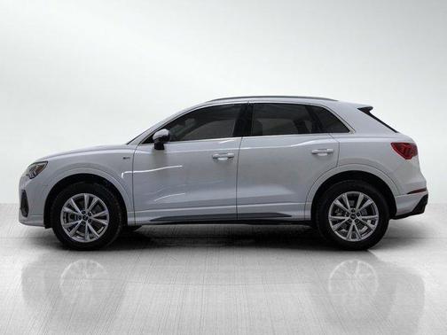 2024 Audi Q3 45 S line Premium