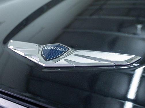 Vik Black 2023 Genesis Electrified GV70 Advanced