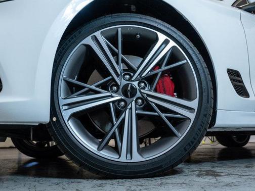 2025 Genesis G70 3.3T Sport Advanced
