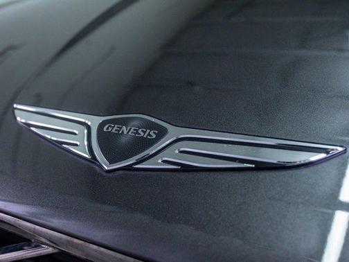 Makalu Gray 2025 Genesis G80 2.5T Sport Prestige