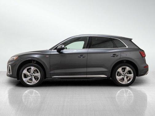 2022 Audi Q5 45 S line Premium Plus
