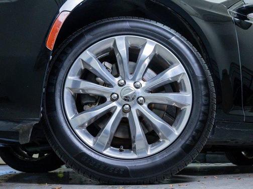 2018 Chrysler 300 Limited