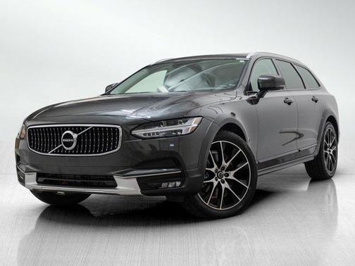 2020 Volvo V90 Cross Country T6