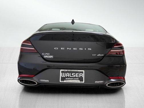 Vik Black 2026 Genesis G70 3.3T Sport Prestige