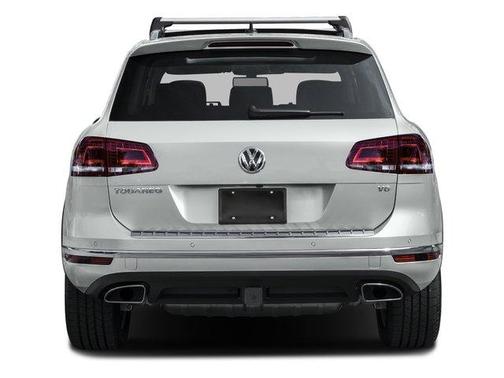 Pure White 2016 Volkswagen Touareg Lux