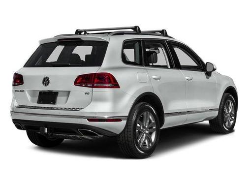 Pure White 2016 Volkswagen Touareg Lux