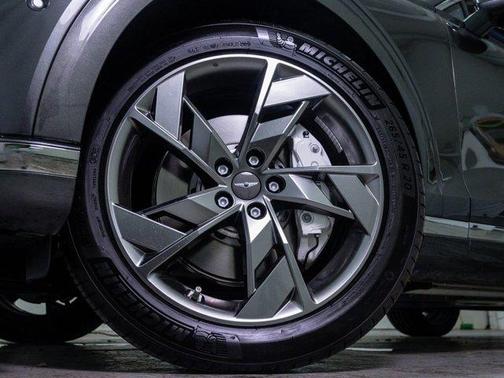 Makalu Gray 2023 Genesis Electrified GV70 Advanced