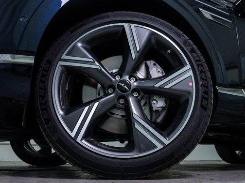 Capri Blue 2026 Genesis GV80 3.5T Prestige